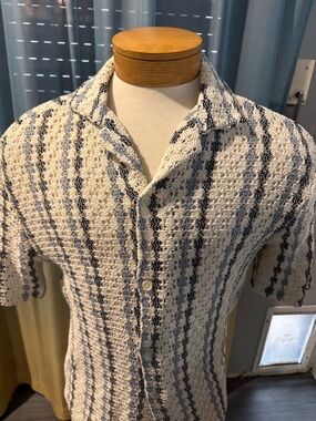 Zara White Short-Sleeve Button-Down Shirt with Navy Stripes